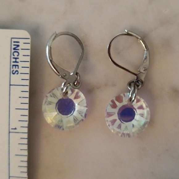 ๐  Fun Round Prism Earrings - Picture 5 of 5